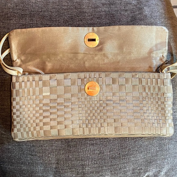 Bottega Veneta Intrecciato Turnlock Flap Crossbody Clutch with COA - Picture 2 of 10